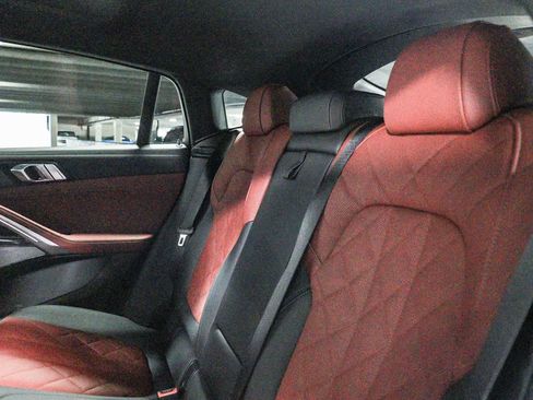 Used 2026 BMW X6 xDrive40i w/ Climate Comfort Package AWD/4WD image 20