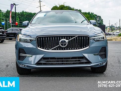 Used 2022 Volvo XC60 B5 Momentum w/ Advanced Package FWD image 10