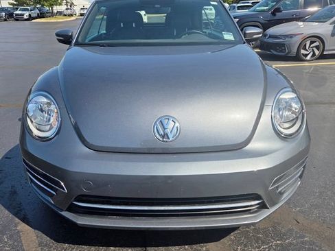 Used 2017 Volkswagen Beetle 1.8T SE FWD image 2