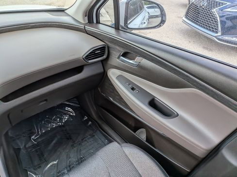 Used 2020 Hyundai Santa Fe SEL w/ Convenience Package FWD image 19