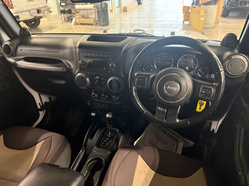Used 2014 Jeep Wrangler Unlimited Sport AWD/4WD image 19
