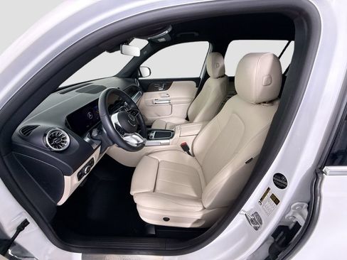 Used 2025 Mercedes-Benz GLB 250 image 19