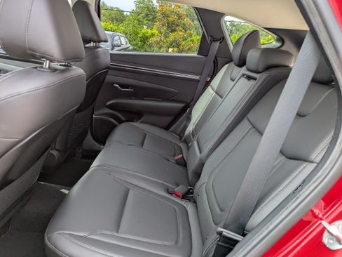 Certified 2023 Hyundai Tucson SEL w/ Convenience Package FWD image 13