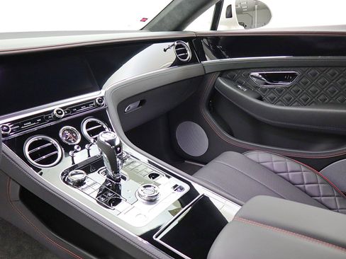 Certified 2021 Bentley Continental GT image 30