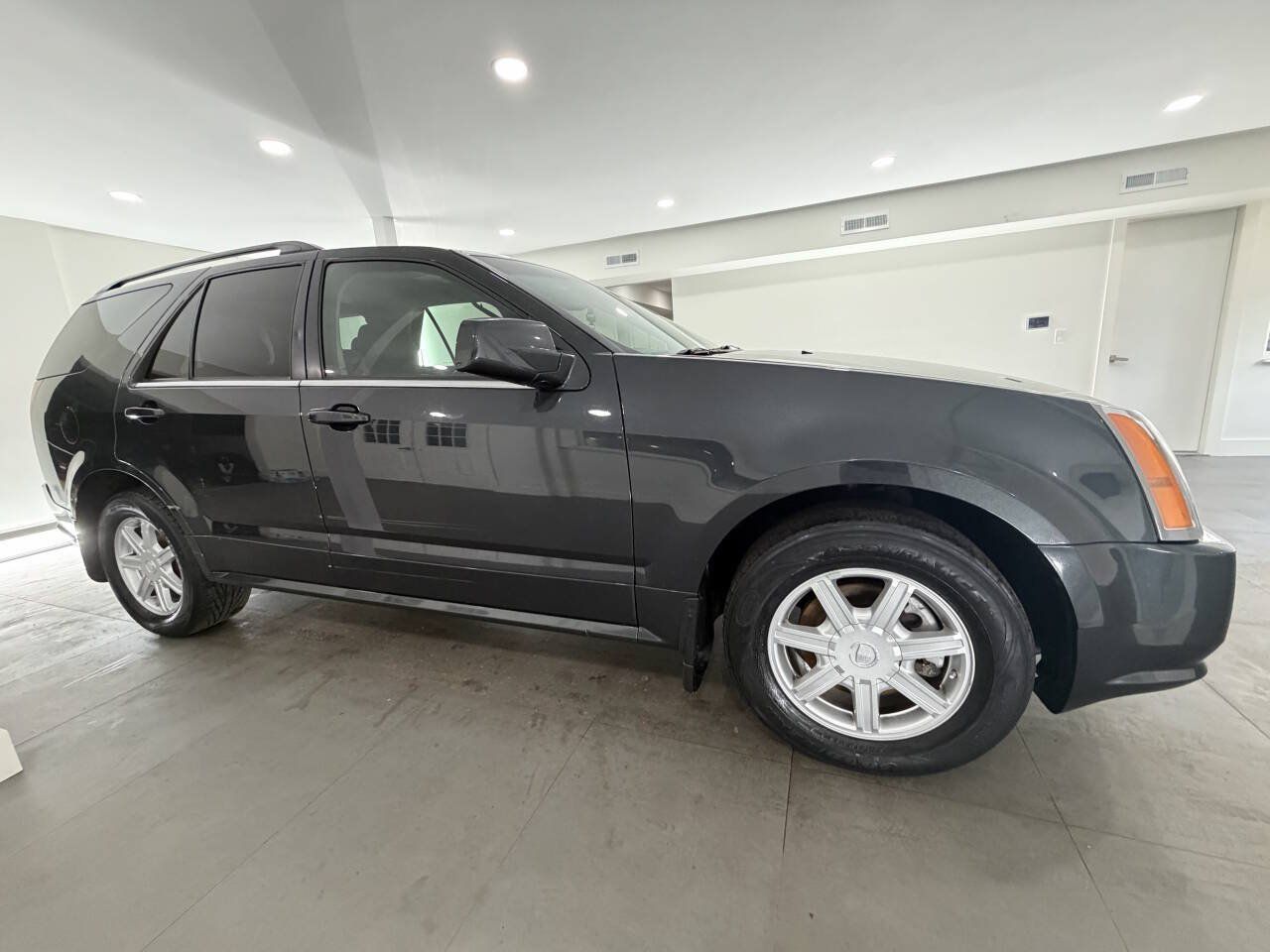 Used 2005 Cadillac SRX w/ Preferred Equipment Group AWD/4WD image 10