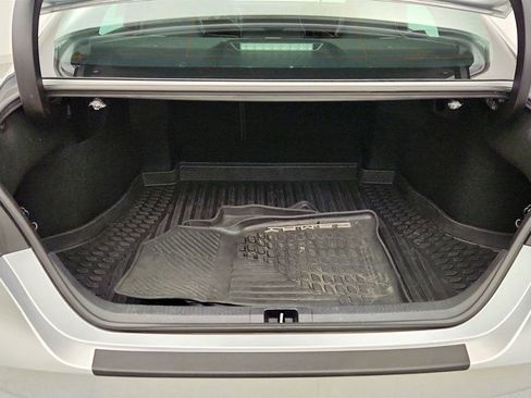 Used 2018 Toyota Camry SE w/ Convenience Package image 21