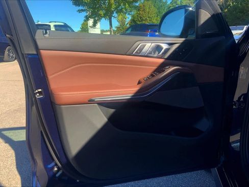 Used 2026 BMW X5 xDrive40i w/ Executive Package image 10