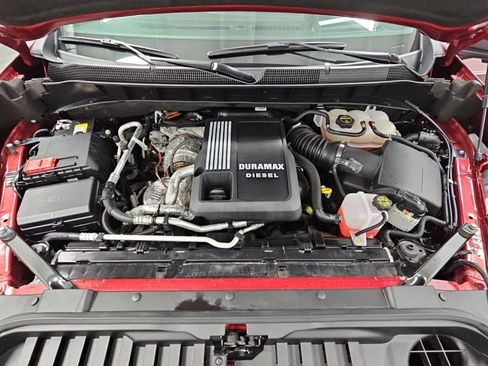 Used 2025 Chevrolet Silverado 1500 High Country AWD/4WD image 45