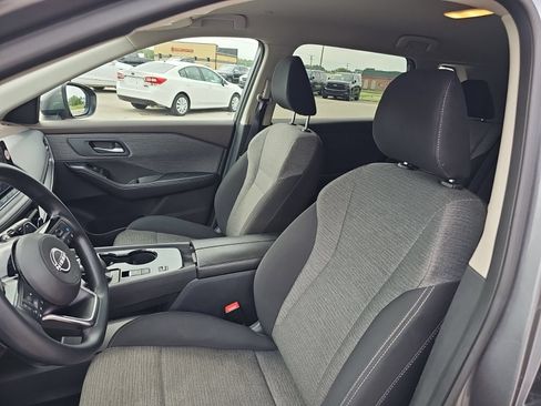 Used 2023 Nissan Rogue SV FWD image 10