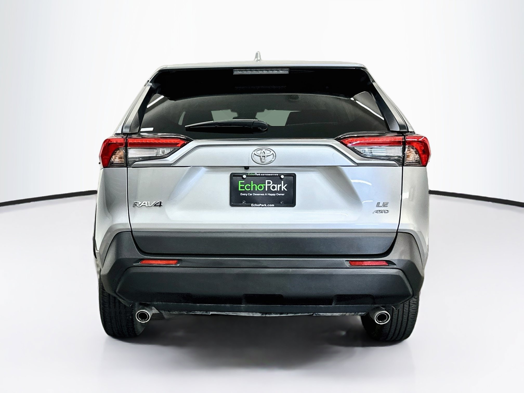 Used 2025 Toyota RAV4 LE AWD/4WD image 7