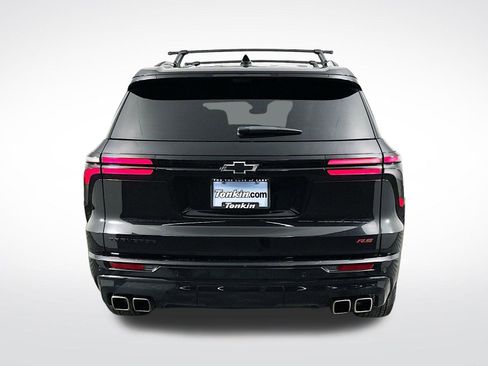 Used 2025 Chevrolet Traverse RS image 7