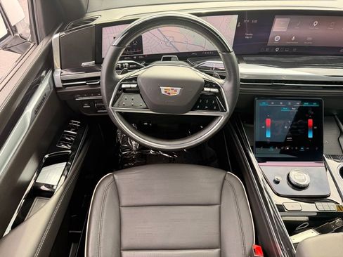 Used 2025 Cadillac Escalade Sport w/ Touring Package AWD/4WD image 20