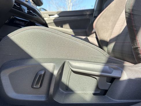 Used 2024 Volkswagen GTI S image 23