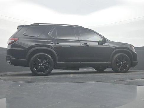Used 2025 Honda Pilot Black Edition image 34
