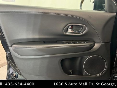 Used 2018 Honda HR-V EX-L image 14