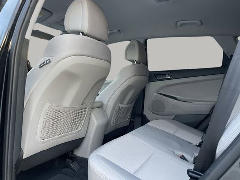 Used 2018 Hyundai Tucson SE FWD image 15