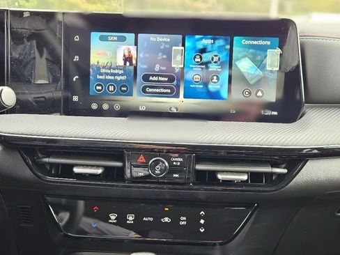 New 2026 Nissan Kicks SR image 18