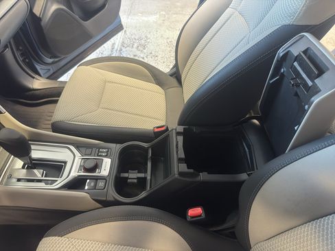 Used 2021 Subaru Forester Premium AWD/4WD image 21