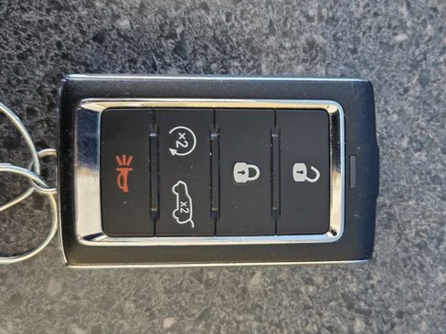 Used 2023 Jeep Grand Cherokee L Laredo image 48