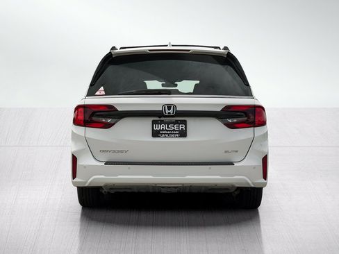 New 2026 Honda Odyssey Elite image 5