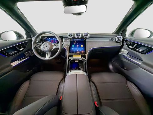 New 2026 Mercedes-Benz GLC 300 4MATIC image 9