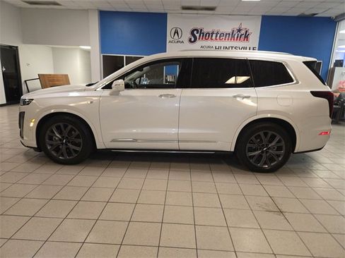 Used 2020 Cadillac XT6 Premium Luxury image 5