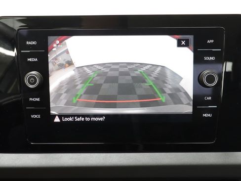 Used 2025 Volkswagen Jetta SE w/ Black Wheel Package image 10