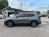 Used 2018 Nissan Rogue SL w/ Premium Package image 2