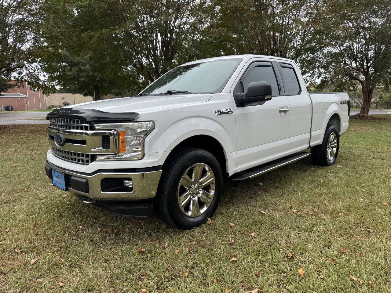 Used 2018 Ford F150 XLT w/ Equipment Group 302A Luxury AWD/4WD image 2