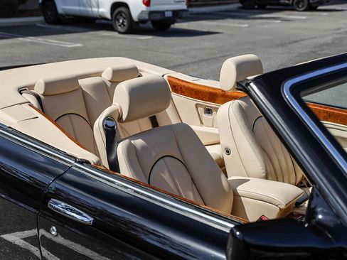 Used 2000 Rolls-Royce Corniche RWD image 50