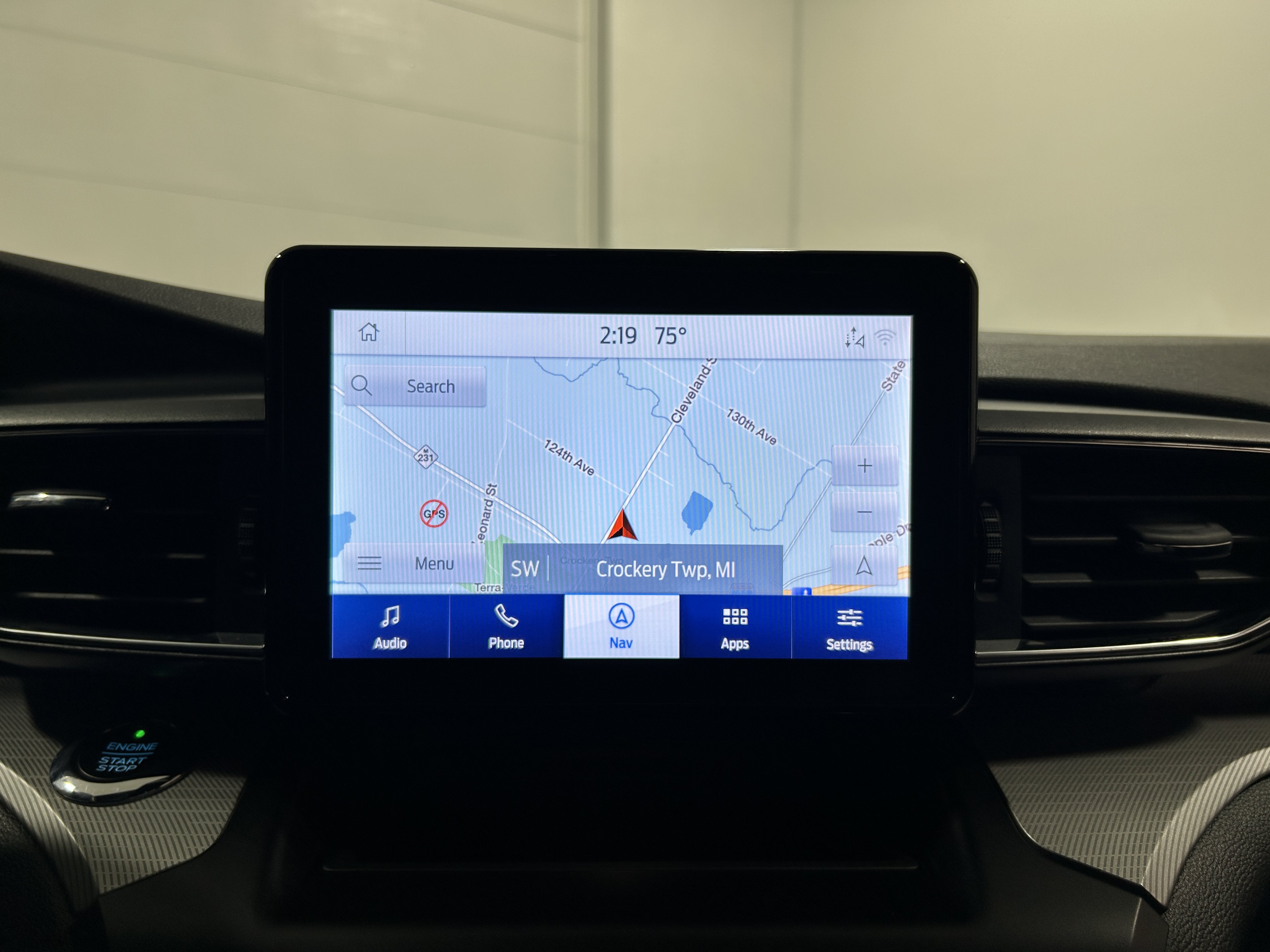 Used 2020 Ford Explorer XLT w/ Equipment Group 202A AWD/4WD image 7