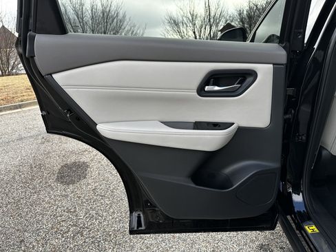 New 2026 Nissan Rogue SV image 23