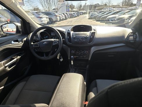 Used 2017 Ford Escape SE image 13