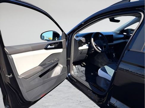 New 2025 Volkswagen Taos S AWD/4WD image 11