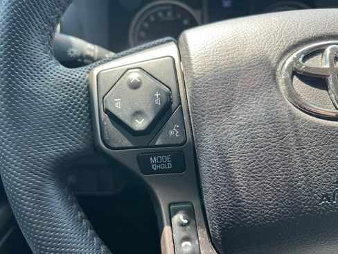 Used 2021 Toyota Tacoma SR5 RWD image 19
