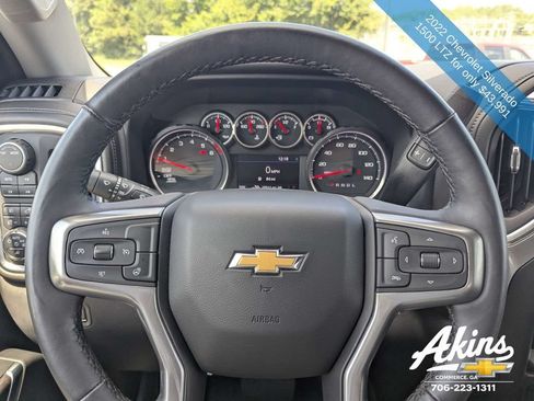 Used 2022 Chevrolet Silverado 1500 LTZ AWD/4WD image 28