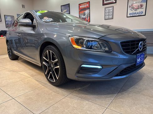 Used 2018 Volvo S60 T5 Dynamic w/ Vision Package image 11