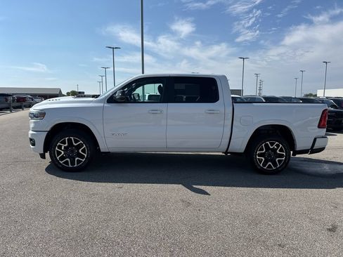 Used 2025 RAM 1500 Laramie w/ Sport Appearance Package AWD/4WD image 6