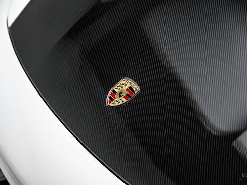 Used 2020 Porsche Taycan Turbo S image 28