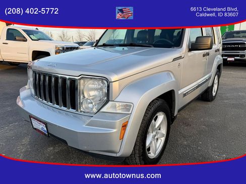Used 2011 Jeep Liberty Limited image 1