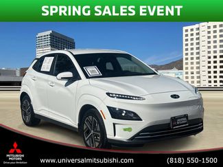 Used 2023 Hyundai Kona SE video 1