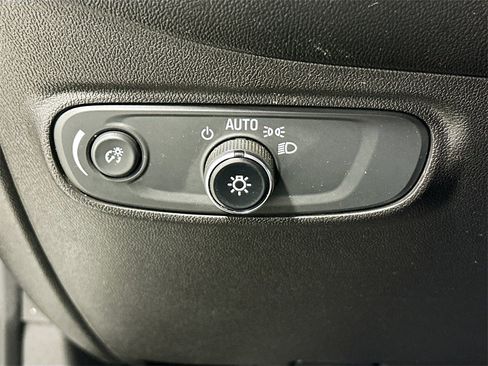 Used 2019 Chevrolet Equinox LS w/ LPO, Floor Liner Package image 11