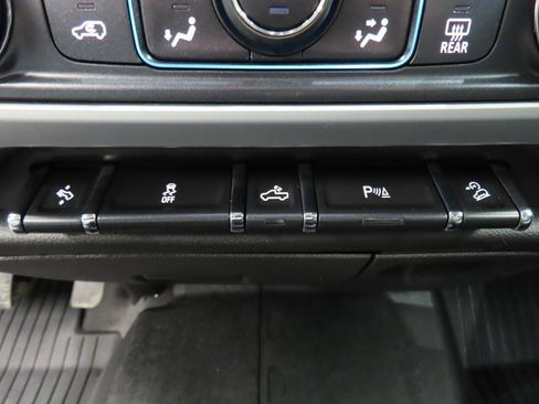 Used 2018 GMC Sierra 1500 SLT w/ SLT Premium Package image 52