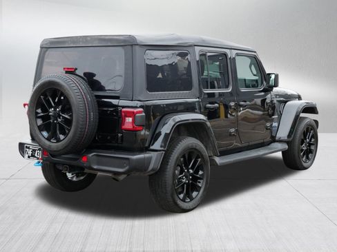 Used 2023 Jeep Wrangler Sahara w/ Cold Weather Group image 7