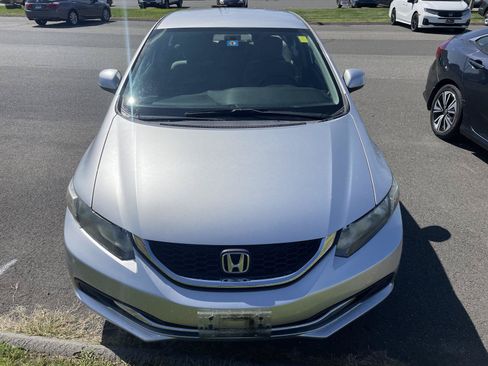 Used 2013 Honda Civic LX image 2