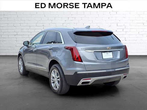 Used 2022 Cadillac XT5 Premium Luxury w/ Technology Package AWD/4WD image 3