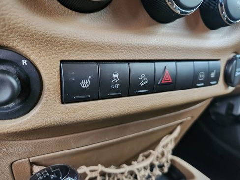 Used 2012 Jeep Wrangler Unlimited Sahara w/ Dual Top Group image 35