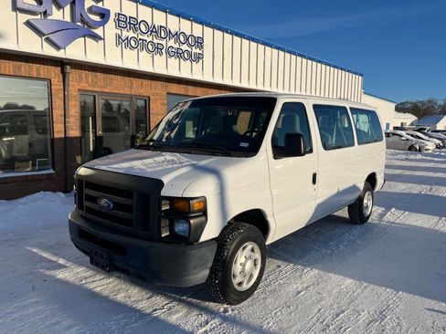 Used 2013 Ford E-350 and Econoline 350 XL image 32