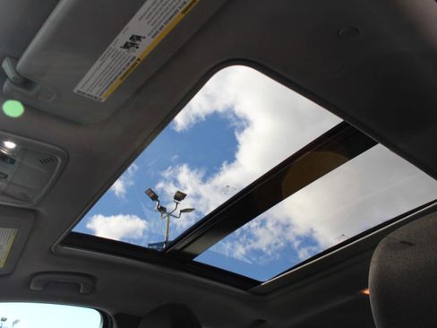 Used 2024 Chevrolet Malibu LT image 16