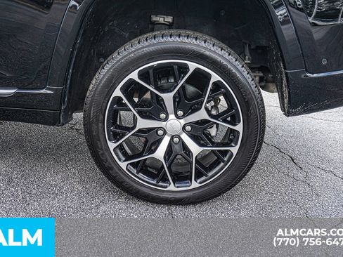 Used 2022 Jeep Grand Cherokee Summit AWD/4WD image 15